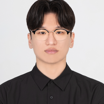 Portrait of Taehun Ryu